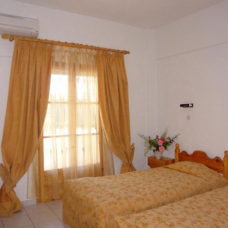Aparthotel Prasoudopetra Ágios Matthaíos Exteriér fotografie